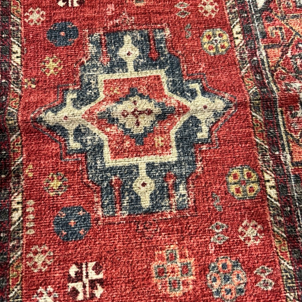 Red Patterned Decorative Rug - Picture 2 of 4